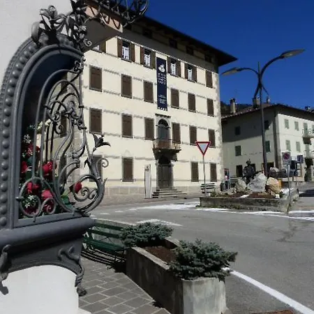 Auronzo Vacanze Di Marina E Valter - Corte 12 *